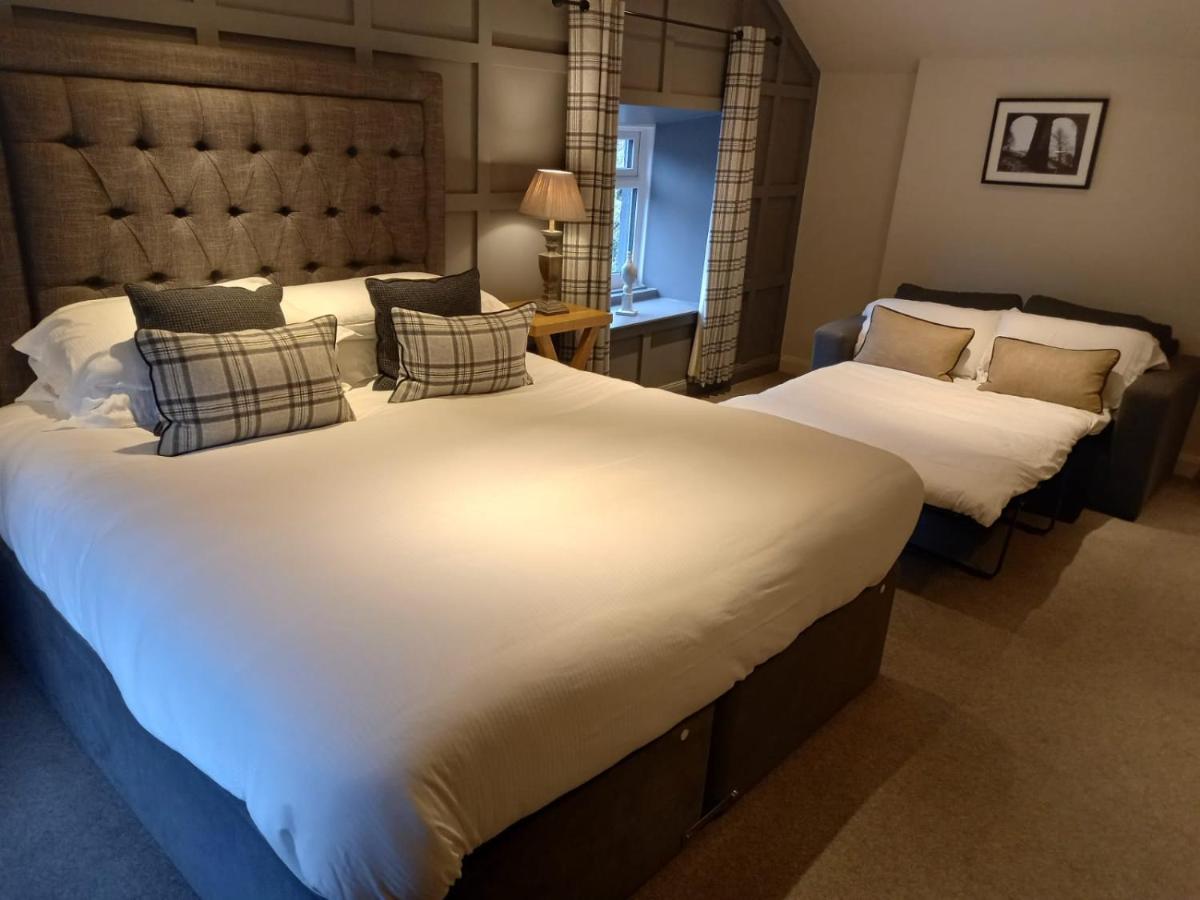 The Fenwick Steak & Seafood Pub Hotel Claughton Bagian luar foto