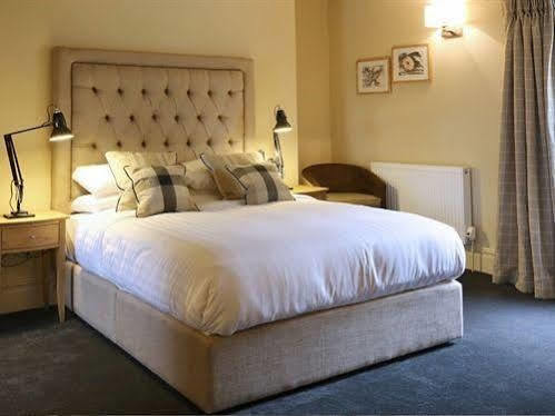 The Fenwick Steak & Seafood Pub Hotel Claughton Bagian luar foto